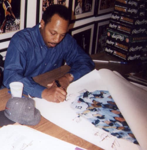 Yankees Bernie Williams Signing Painting